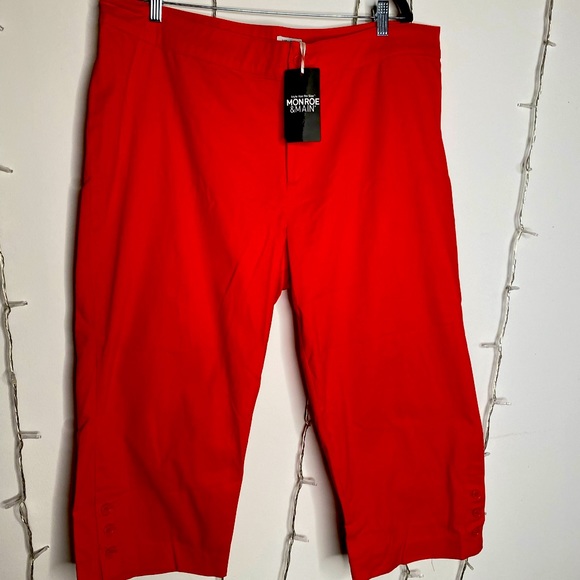 Capris - Picture 2 of 7